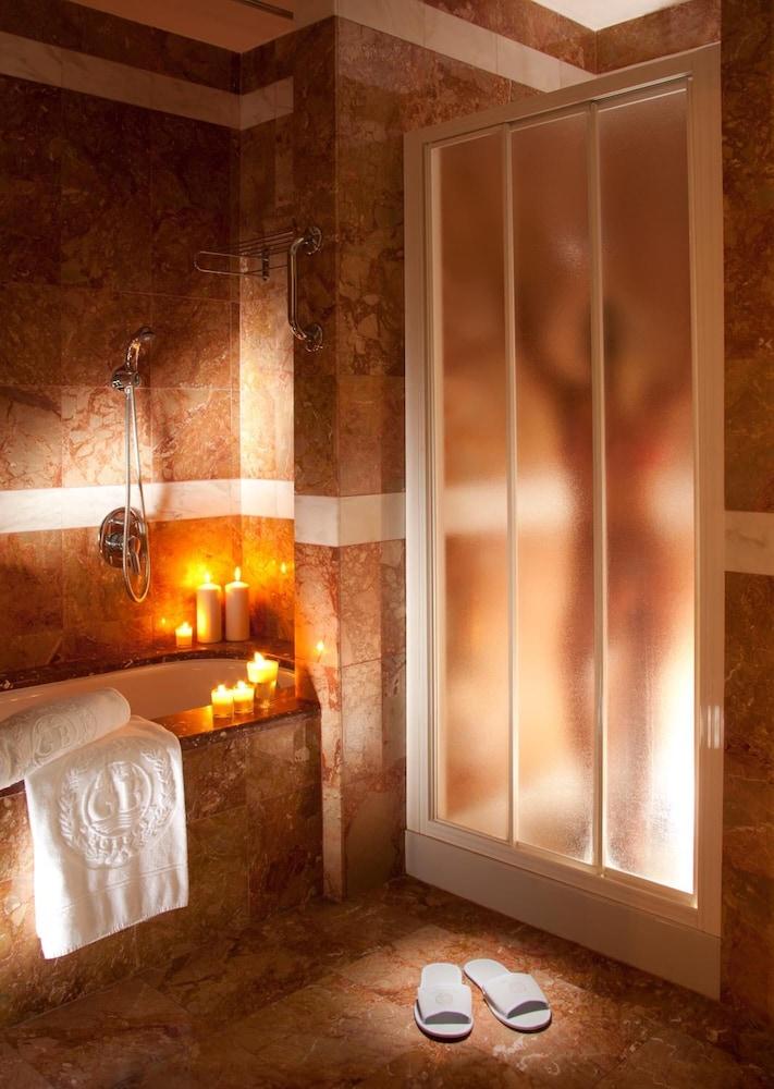 Hotel Due Torri Abano Terme Kültér fotó