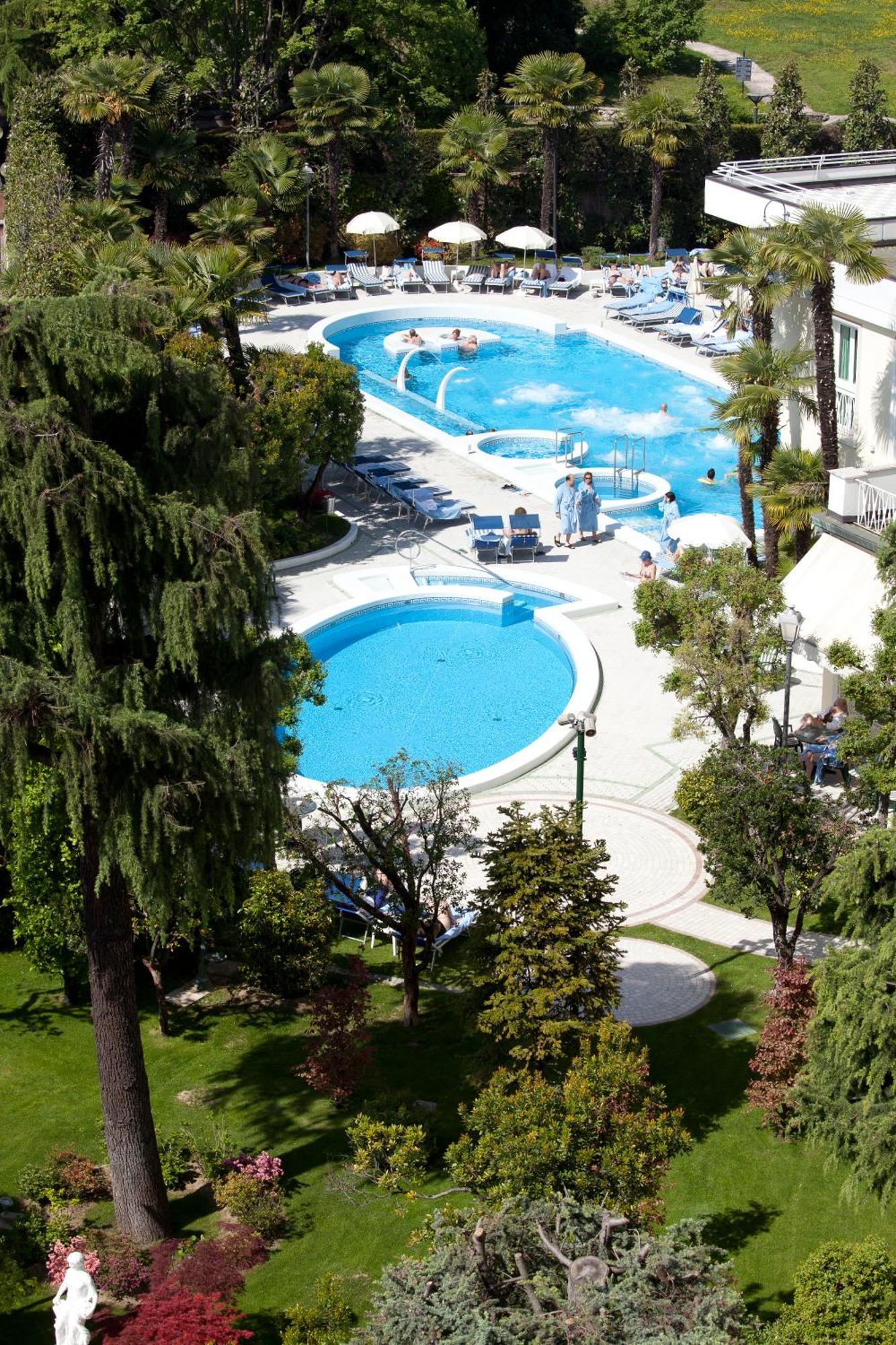 Hotel Due Torri Abano Terme Kültér fotó