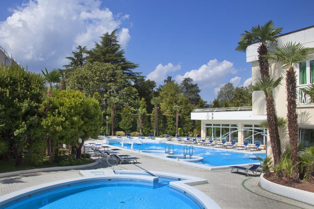 Hotel Due Torri Abano Terme Kültér fotó