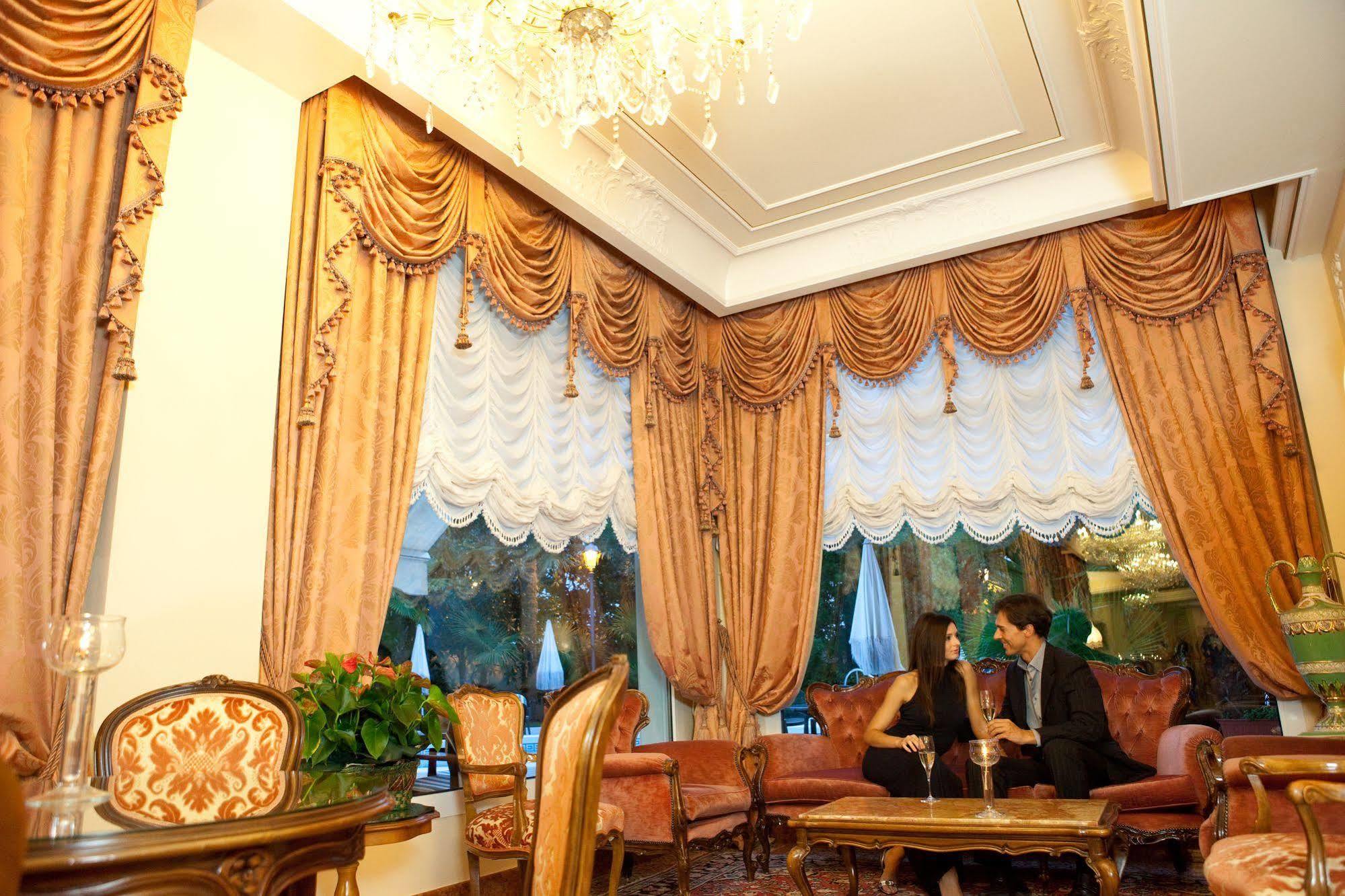 Hotel Due Torri Abano Terme Kültér fotó